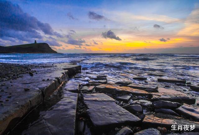 【生肖】6月底，福慧双修，爱情如鱼得水的三大生肖，事业平步青云