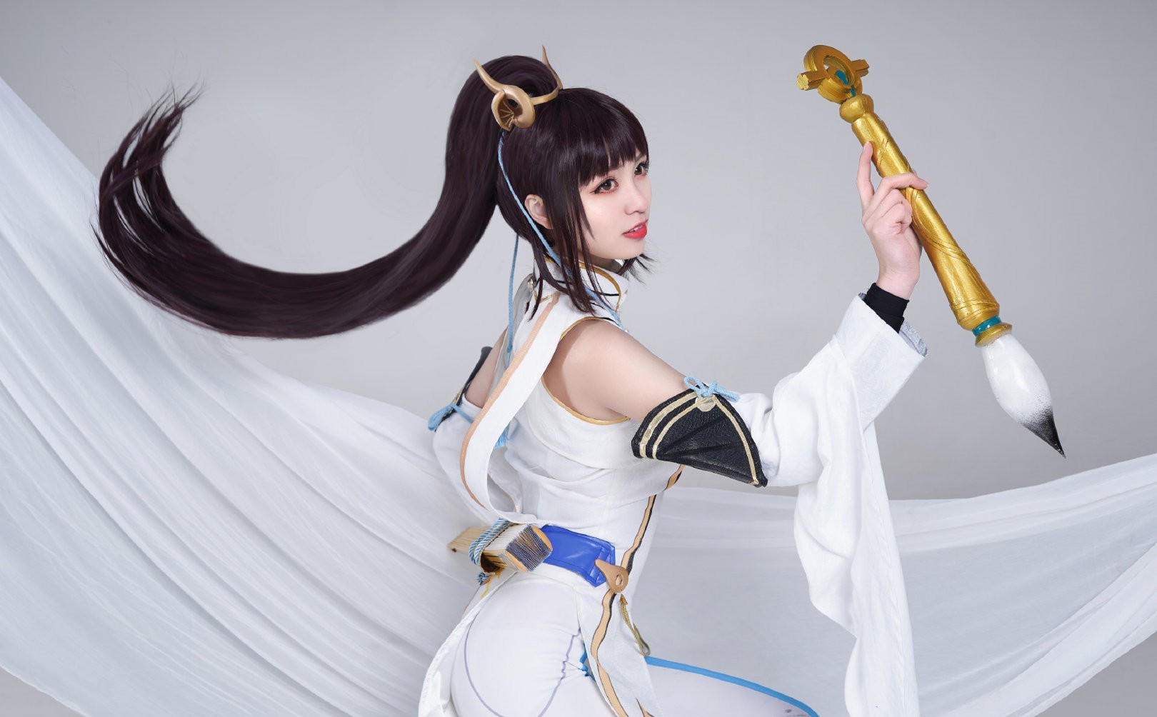 宋祖儿|都是cos上官婉儿,宋祖儿的身材被小姐姐碾压?路人表示这个侧身太犯规了