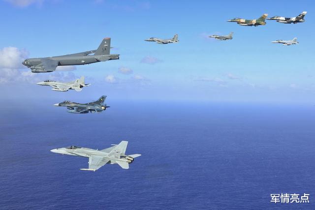 印度|美日澳几十艘军舰调转枪口，不再针对俄罗斯，印度主力战舰介入