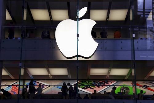 小米科技|小米发布旗舰机，各方面优于iPhone12，售价6000元你会买吗？