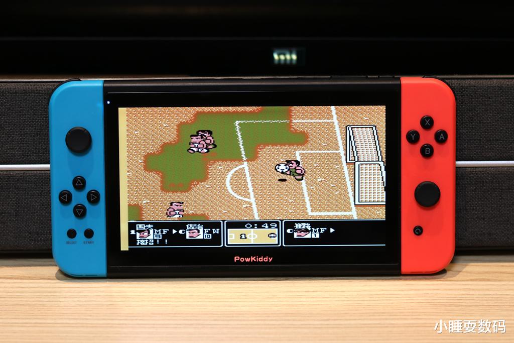 京东|国产掌上游戏机体验，Switch造型加7寸IPS屏幕，内置多种模拟器