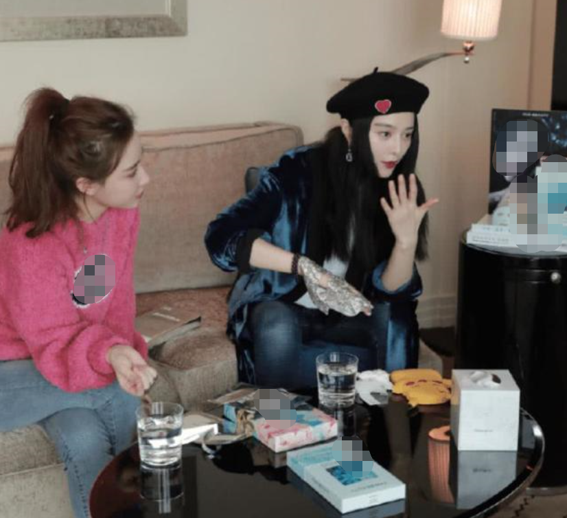 范冰冰|范冰冰捞金遭网友无情揭穿，为带货素颜出镜狠揉脸！