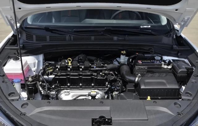 「长安逸动」7万元左右长安逸动PLUS，网友：看完它，会不会在帝豪GL间纠结