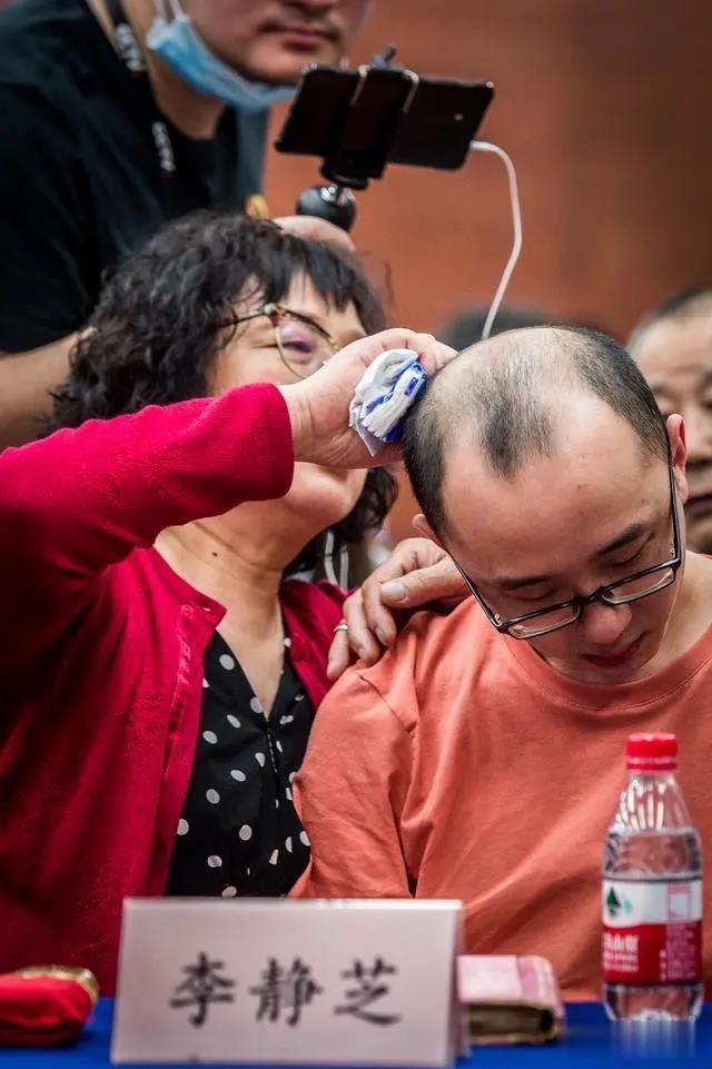 [龙虾]寻子32年，陕西这位母亲终于找到了丢失的儿子！
