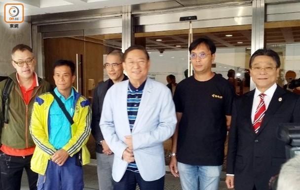 道具师|做道具太逼真也有错？道具师被判4个月，引全网同情