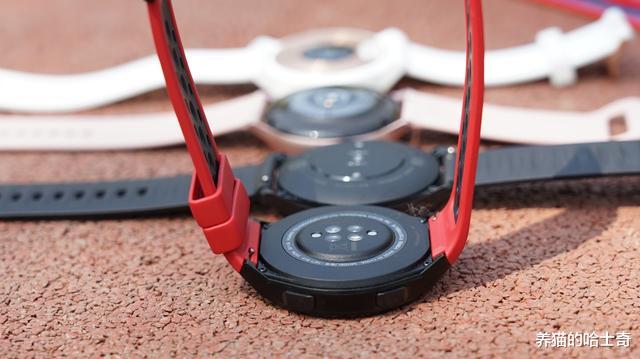 三星■佳明、三星、华为、小米四款智能手表横评,谁才是跑步的最佳选择