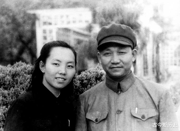 国民党|搭档都是元帅,部下不是上将就是大将,授衔前他却意外身亡