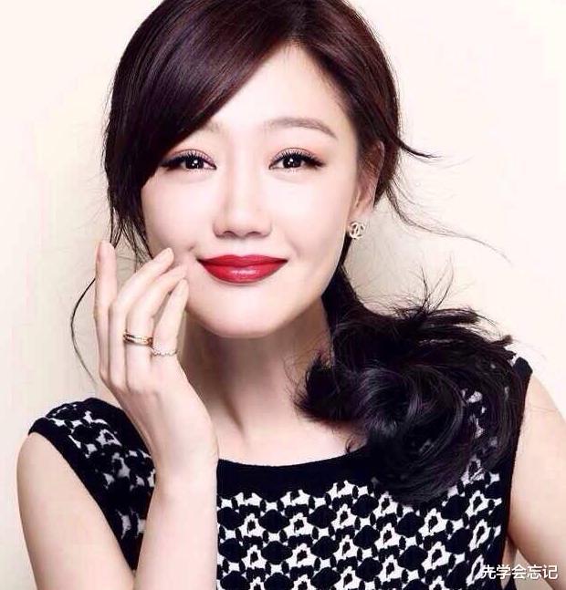 薛佳凝|被胡歌“辜负”，后皈依佛门的薛佳凝，今现状如何？
