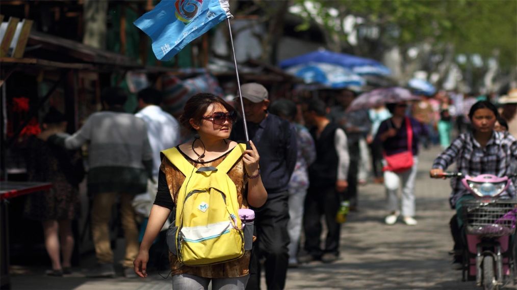 重庆|跟团行“强制消费”？导游逼迫游客买玉石，最低消费2000元