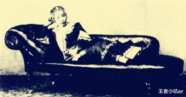 「林黑儿」一组老照片：晚清名副其实女英雄”黄莲圣母“，战死沙场被洋人做标本