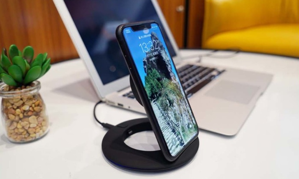 运营商|彻底砍掉充电口！iPhone 13将采用无孔设计