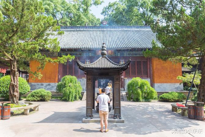 旅行|中国最良心的5A景区,没有门票,早中晚餐只收2元,游人如织