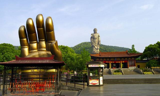 灵山大佛|江苏又一景区“凉凉”？耗资21亿的5A景区，因消费高成为“空城”
