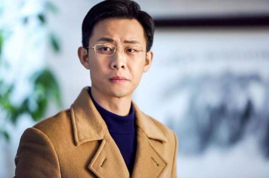 『张译』因为贪玩救了父母命的张译，娶二婚央视主持人，无儿无女很幸福