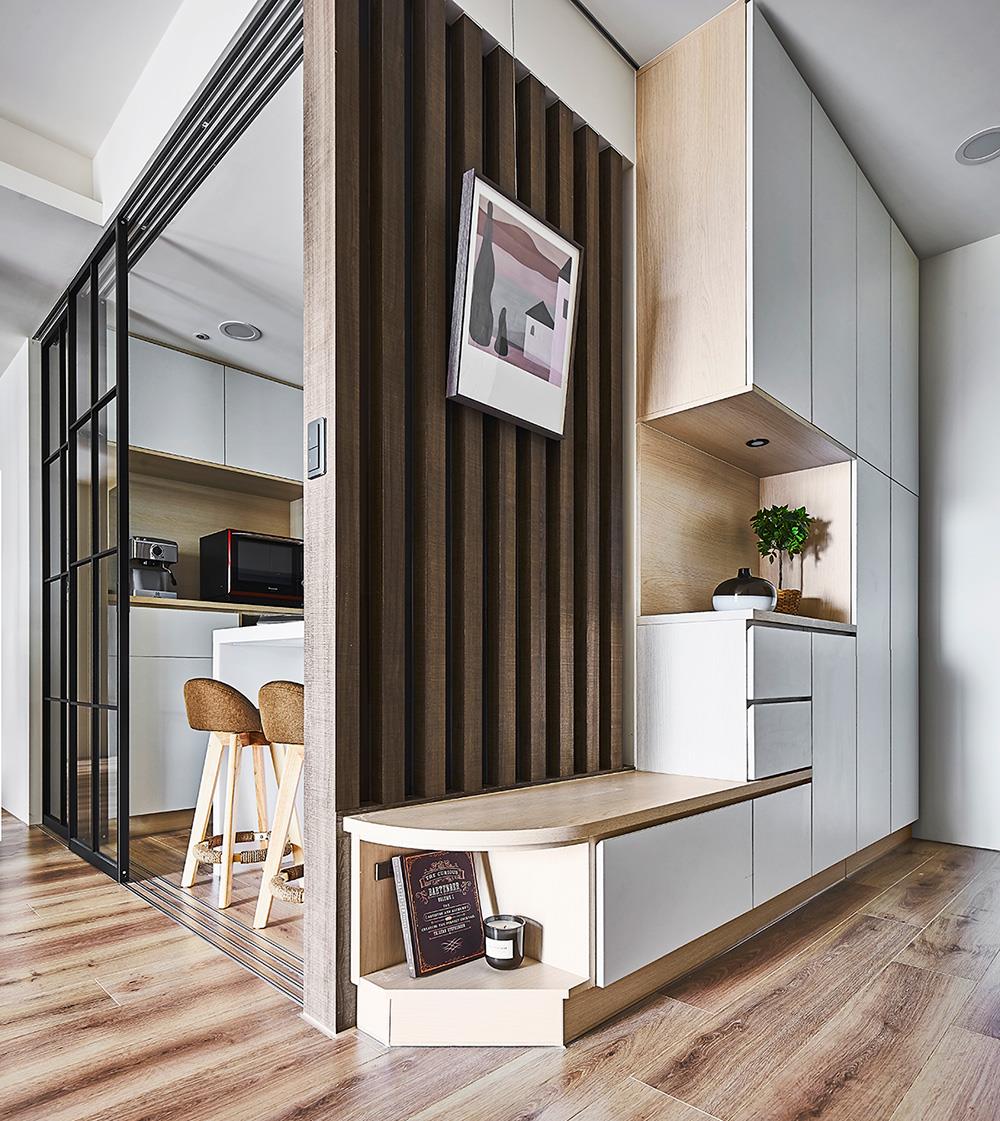 |步入他家102平的新房,实在忍不住夸赞,全屋窗明几净,氛围超赞