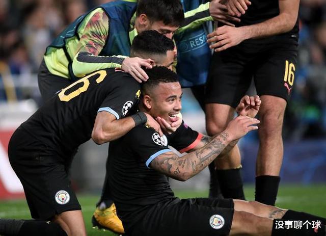 热苏斯|英超第一人成鸡肋！瓜帅重用他三冠王梦碎 取代阿圭罗成笑话