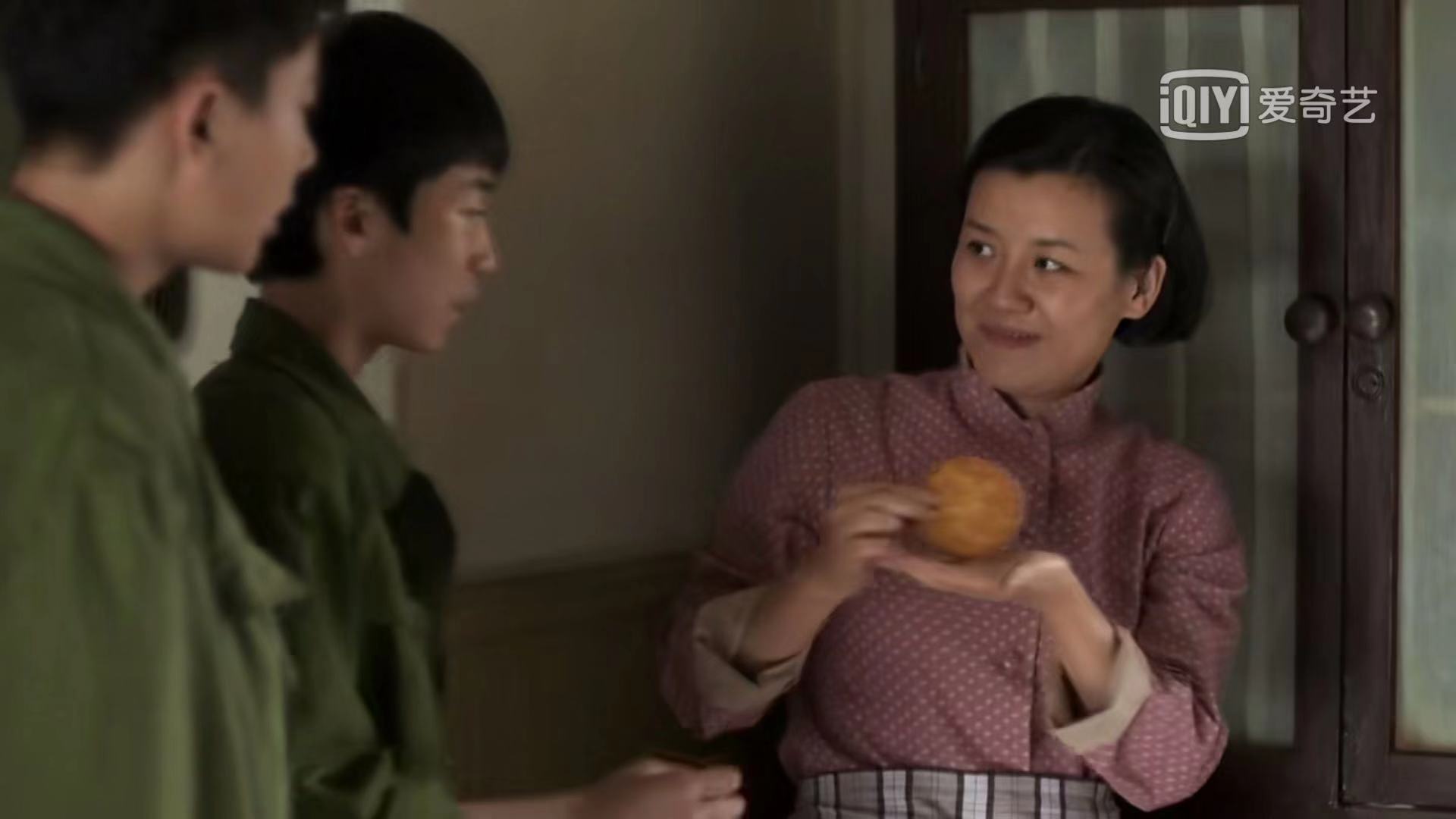 #父母爱情#再刷《父母爱情》才知，他们都不是演员，却有比演员更神圣的职业