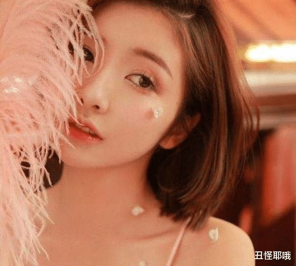 快乐大本营■她上快本得罪了快乐家族,就连圆场王何炅都不愿帮忙,情商太低