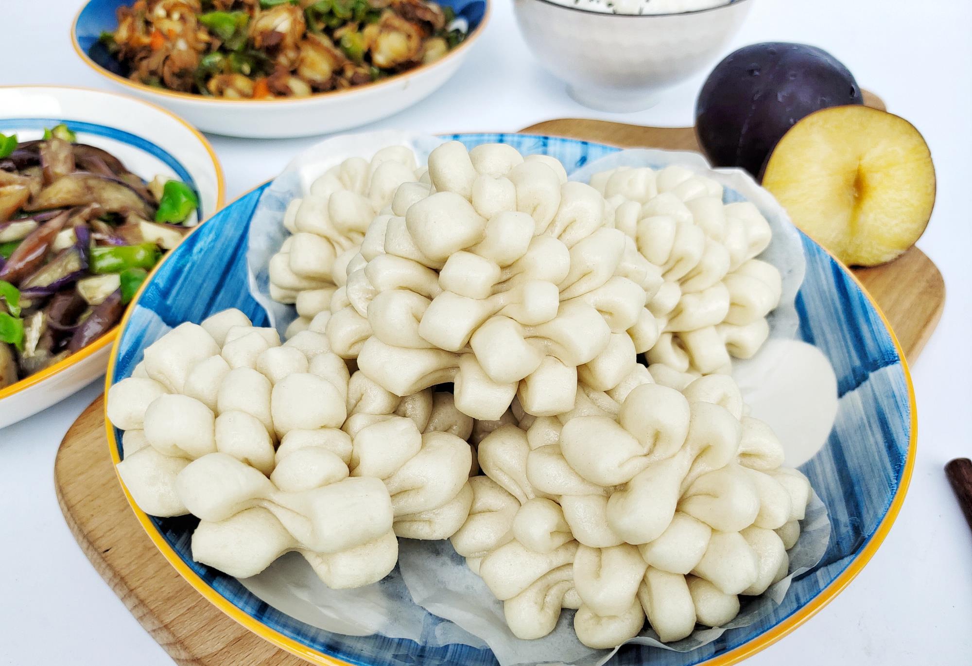 香菜|一家三口的午餐，一荤一素，加2主食，30分钟就做好