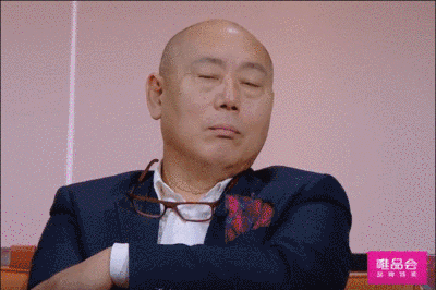 金秀贤|这姑娘真刚！一个问题将俩导演送上了热搜 还让大鹏犯了主持大忌