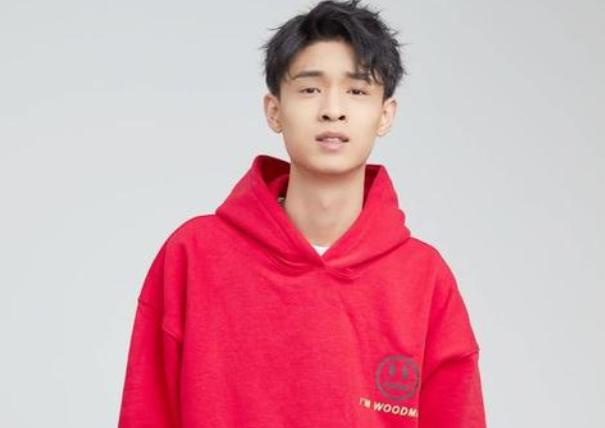 相声|德云社经费就靠他，不想继承家产偏要说相声，老郭却对他爱搭不理