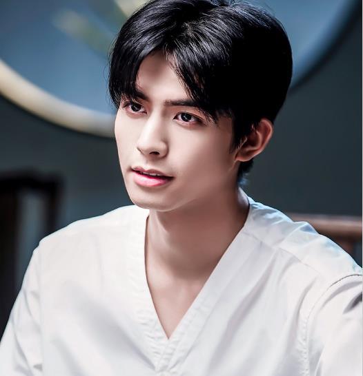 且试天下|又换人？《且试天下》最新选角信息，双一线男女主换为“网剧咖”