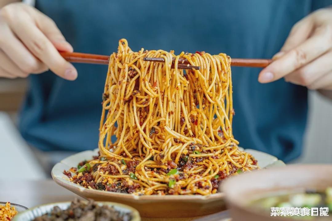 芝麻|大热天能让我下厨的只有它了！一拌就好吃，学到赚到！