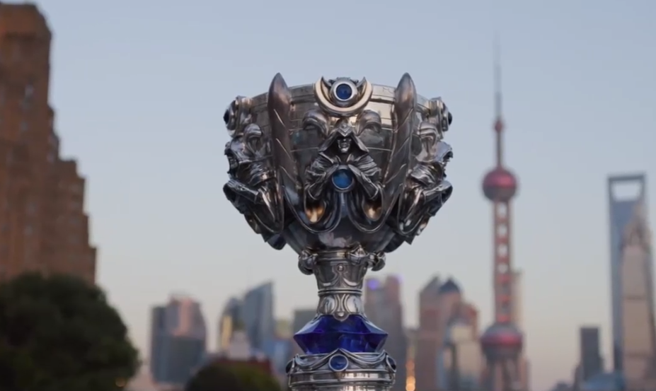 lpl|LPL8强内战第一场刚结束，欧洲女主持秒发特推大呼痛快