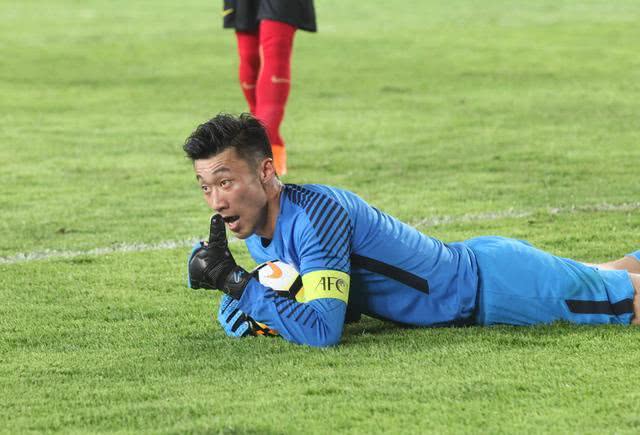 「江苏苏宁」恭喜！天海2位队长同日确定新东家，30岁老臣现身南京加盟苏宁在即