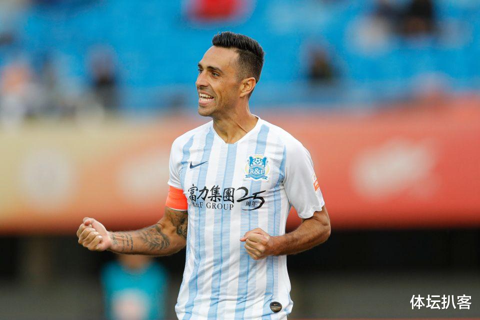 中超|重磅！33岁中超巨星即将加盟欧洲豪门，每年少挣5千万人民币