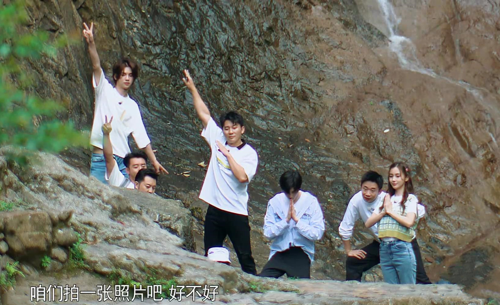 奔跑吧兄弟|Baby首次在跑男中卸妆,导演“故意”关掉滤镜,30岁素颜太真实