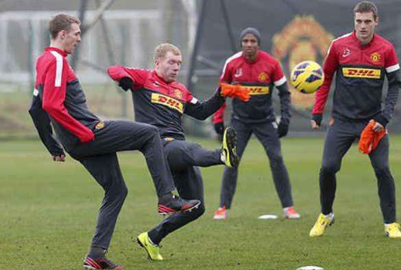 「斯科尔斯」斯科尔斯曝训练中曼联一人是疯子，遇到他退避三舍！赞范尼是进球狂