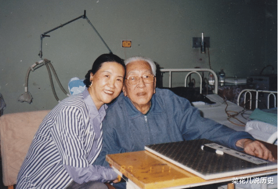 耿飚|许世友曾经找这个人比武,这个人直接说:不用比,你不是我的对手