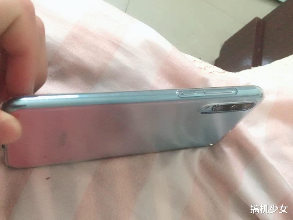 【华为荣耀】华为良心出品，屏幕指纹手机跌至998，还有4800万三摄+大电池+快充