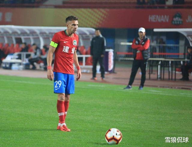 河南建业■闪电下课！前国足准主帅与建业分道扬镳 心灰意冷还是另有高就？