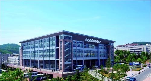 【】正在“快速崛起”的二本院校!王牌专业实力强,适合中等考生!