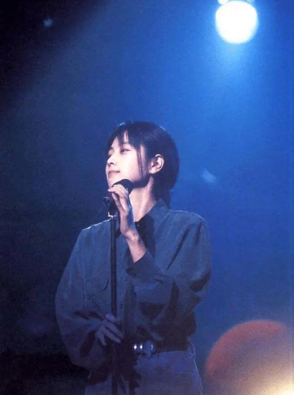 坂井泉水|他曾被所有歌手崇拜，一首歌红了27年，今歌曲已被写入教科书