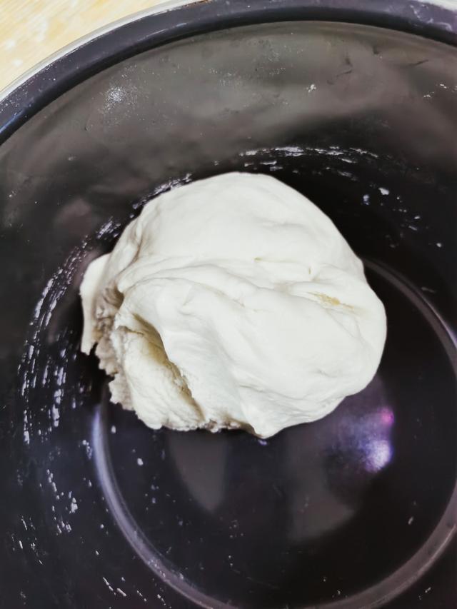 『饺子』5月包饺子就包这个馅，韭菜靠边站，咬一口满嘴爆汁，又鲜又香