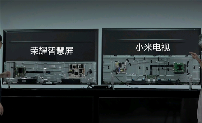 [小米科技]荣耀小米拆机引热议！产品输了就转移注意力，不是第一次了