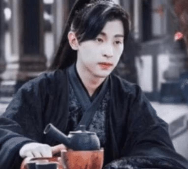 小沈阳▲他原本是《庆余年》主角，却因档期成全了张若昀，如今悔不当初