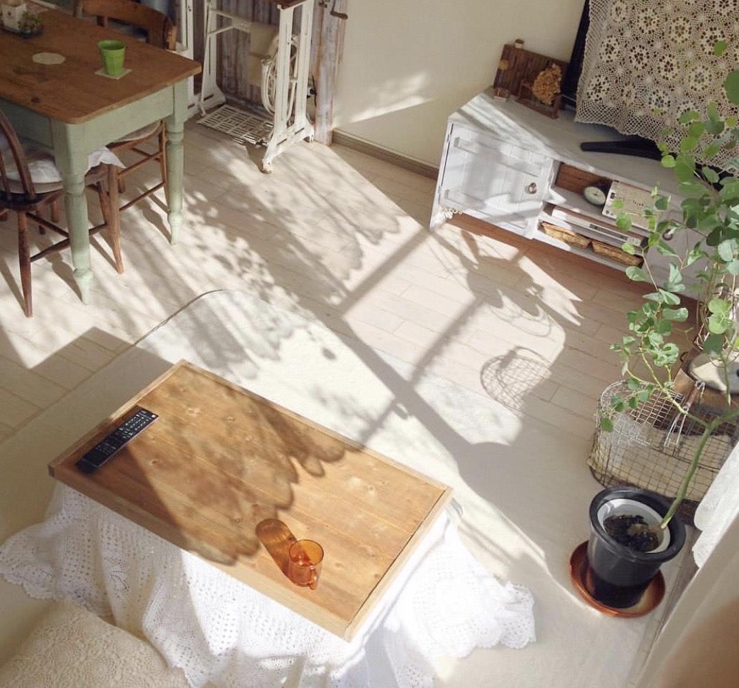 「」日本单身女主的家，用二手旧家具布置出高质感生活，看着超舒服！