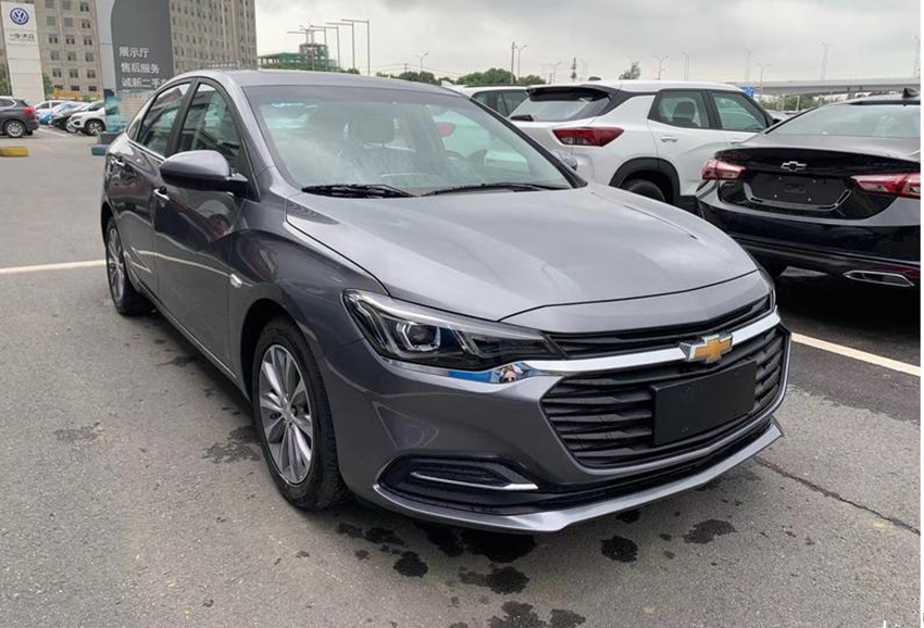 本田CRV|这才是亲民“撩妹王”!比思域还漂亮,油耗5.2L,仅售5.84万