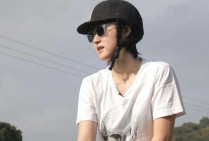 吴绮莉|正式断绝母女关系，吴绮莉终是后悔了，吴卓林何去何从