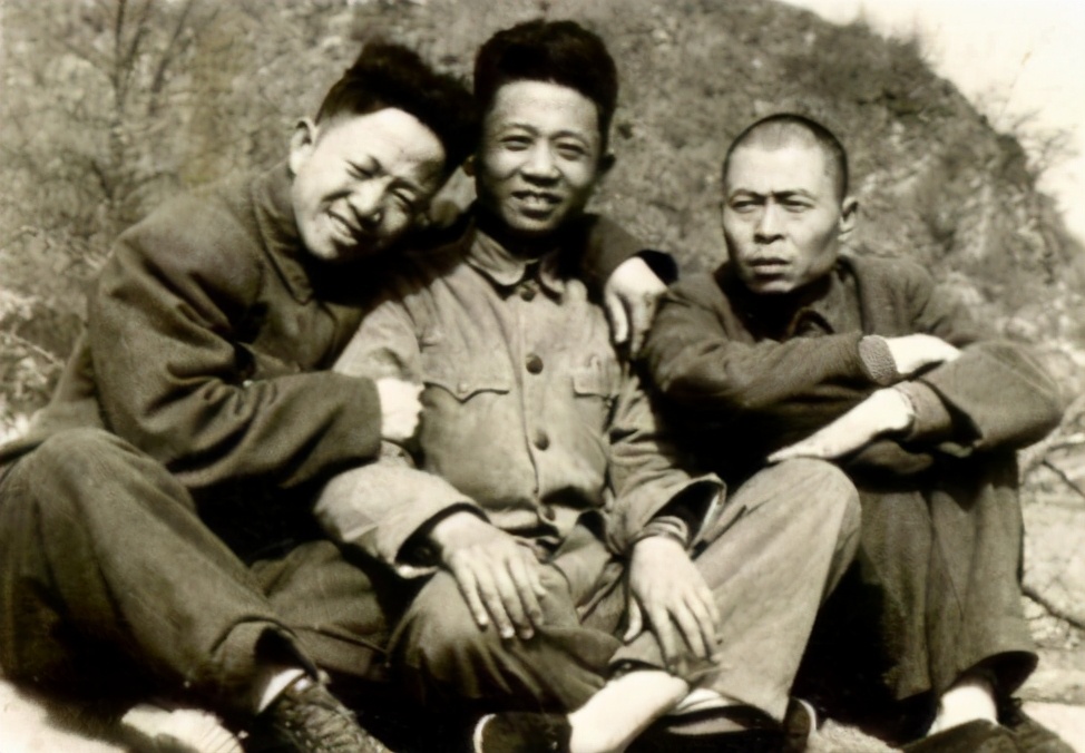 犹太人|开国大将粟裕,为何建国后官职却越来越小,陈赓一语道破原因