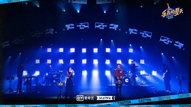 乐队的夏天|乐队比夏天更燥，迷人又“混蛋”