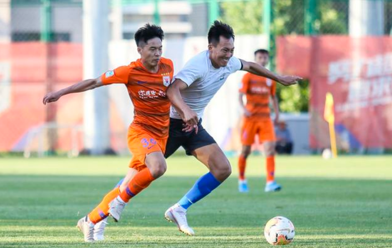 『山东鲁能』鲁能2场热身赛踢出最佳锋霸，完美顶替佩莱，但并非郭田雨