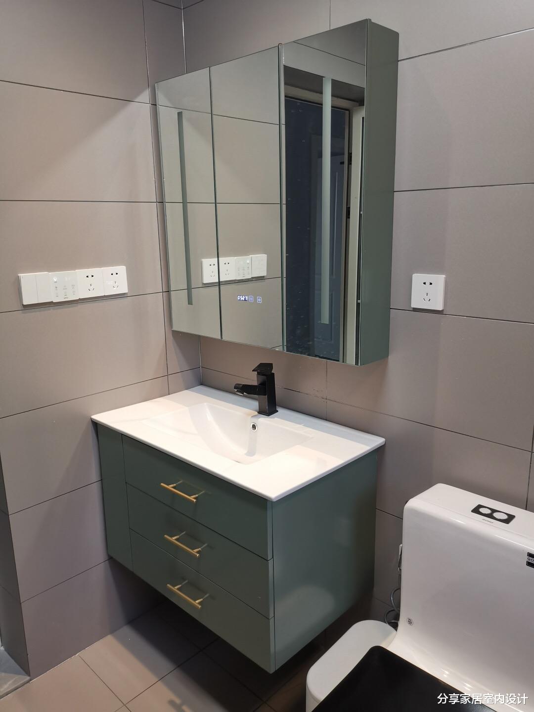 |他家140㎡新房，单单硬装花了20万，家具进场效果还不错，羡慕啊！