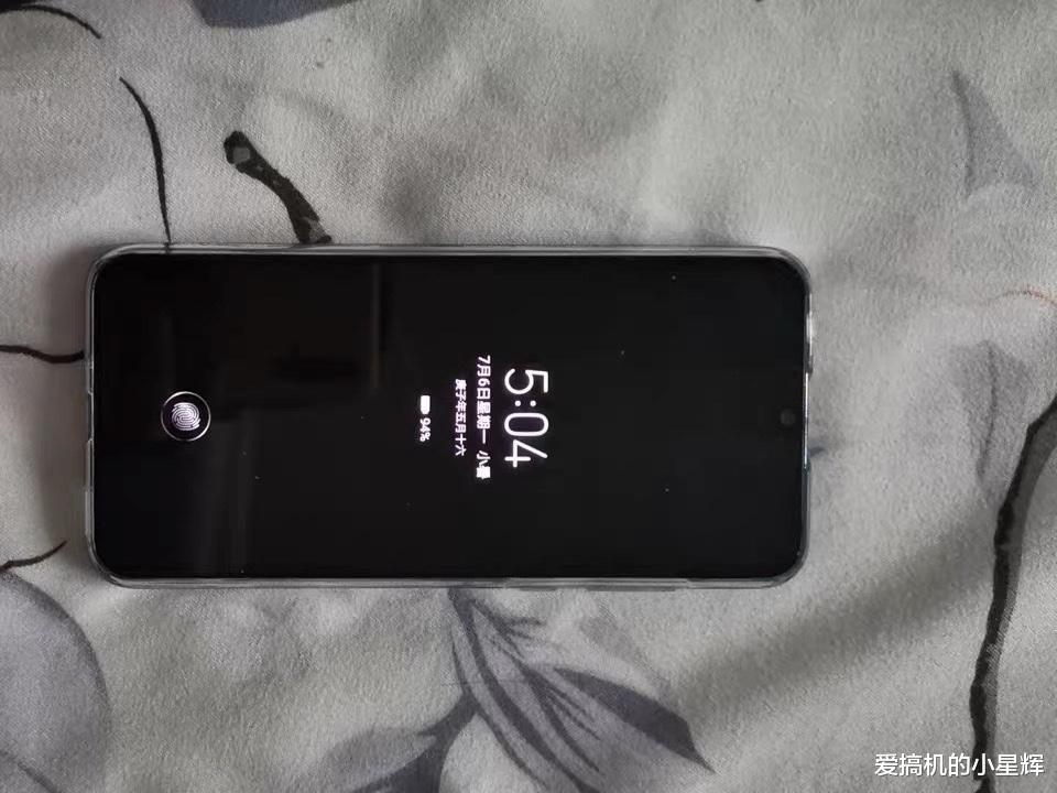 华为荣耀|华为最值得买的百元机，屏幕指纹+4800万三摄仅999，买完不吃亏