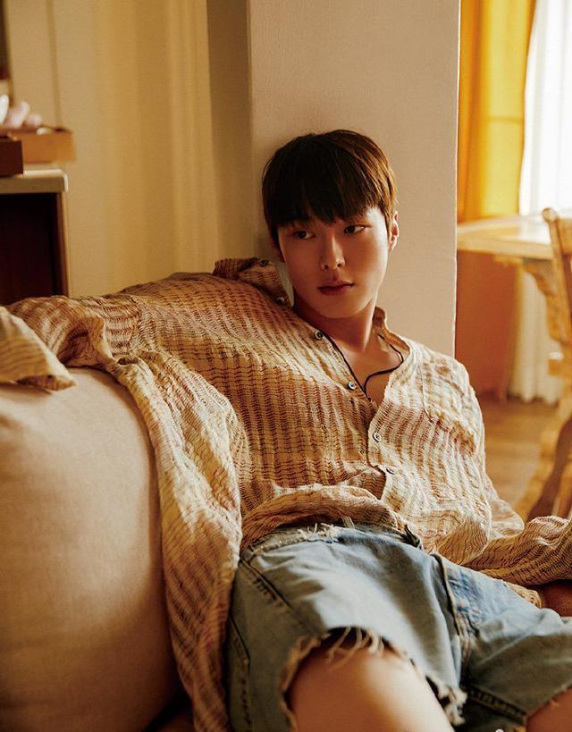 张基龙：三次和IU合作的悲情男主？看到就会想要流泪的人——张基龙~期待