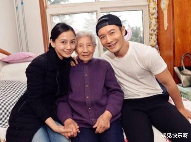 黄晓明|黄晓明白睡了她4年,分手时赔了一千多万,现今41岁依旧单身